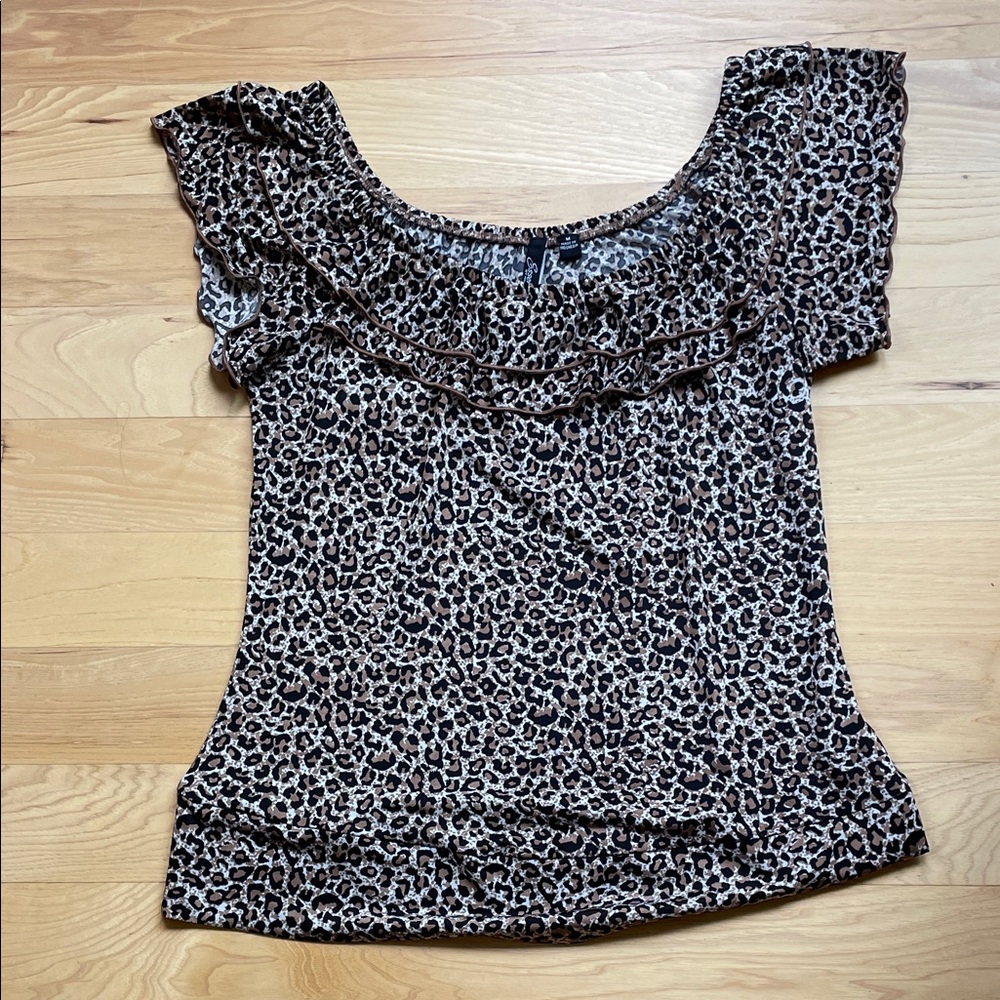 Essentials by Milano Leopard Print Blouse